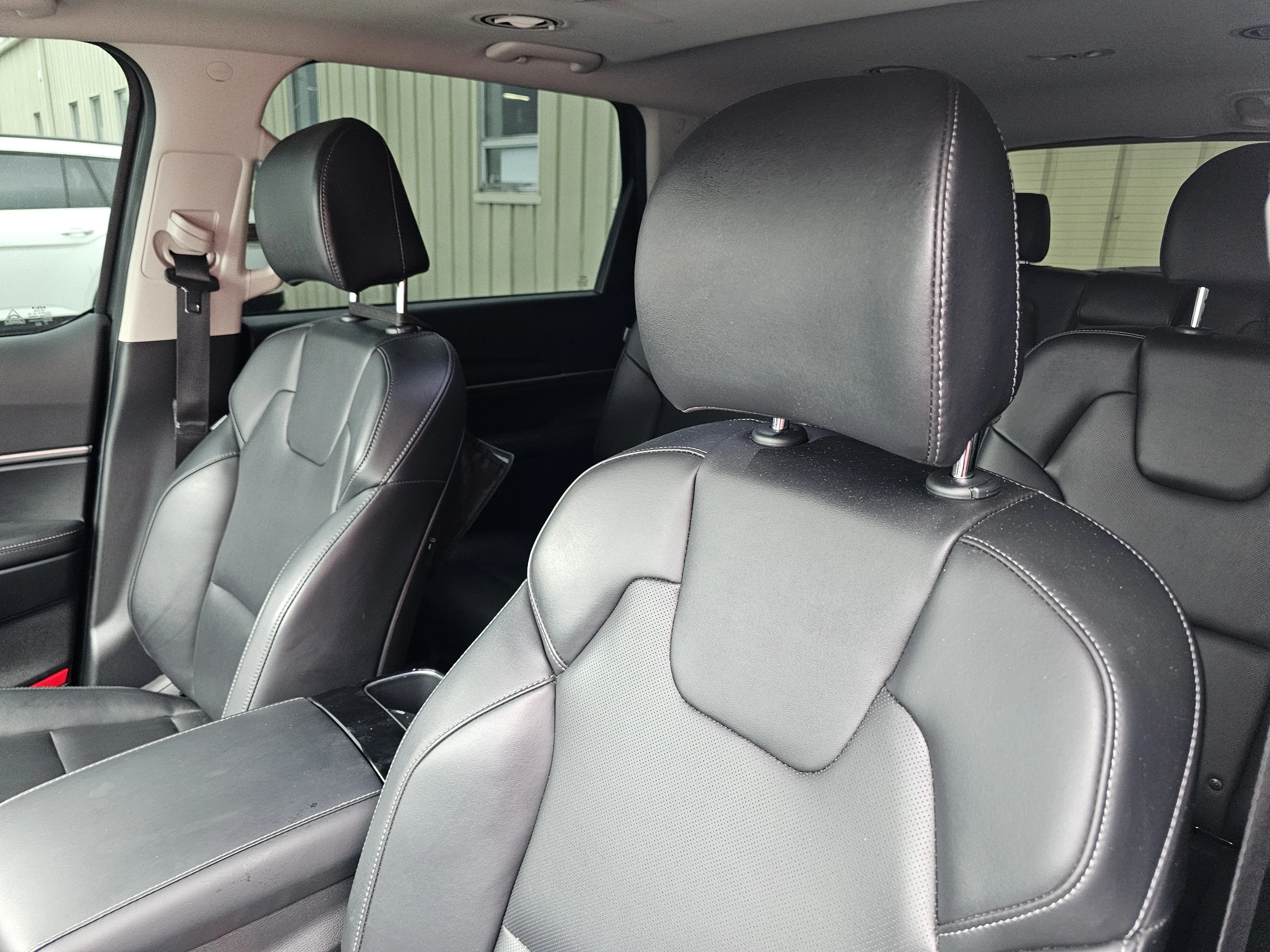 Used 2024 Gravity Gray Kia S image 10