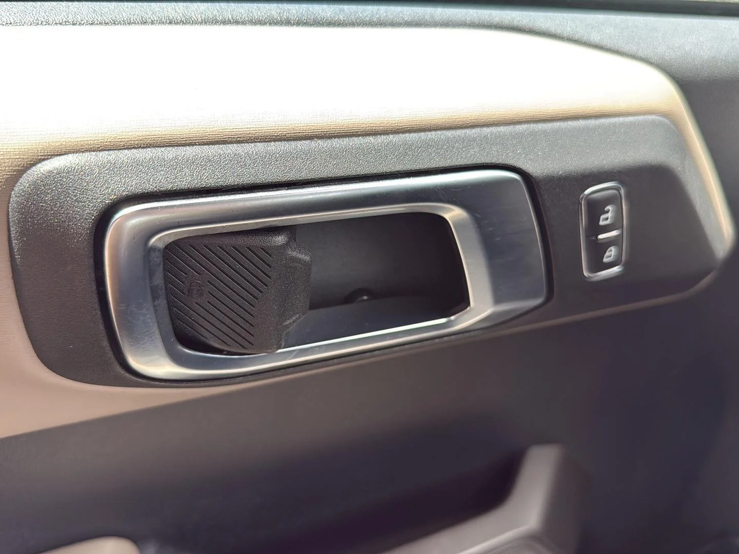 Used 2022 Cactus Gray Ford Wildtrak image 28