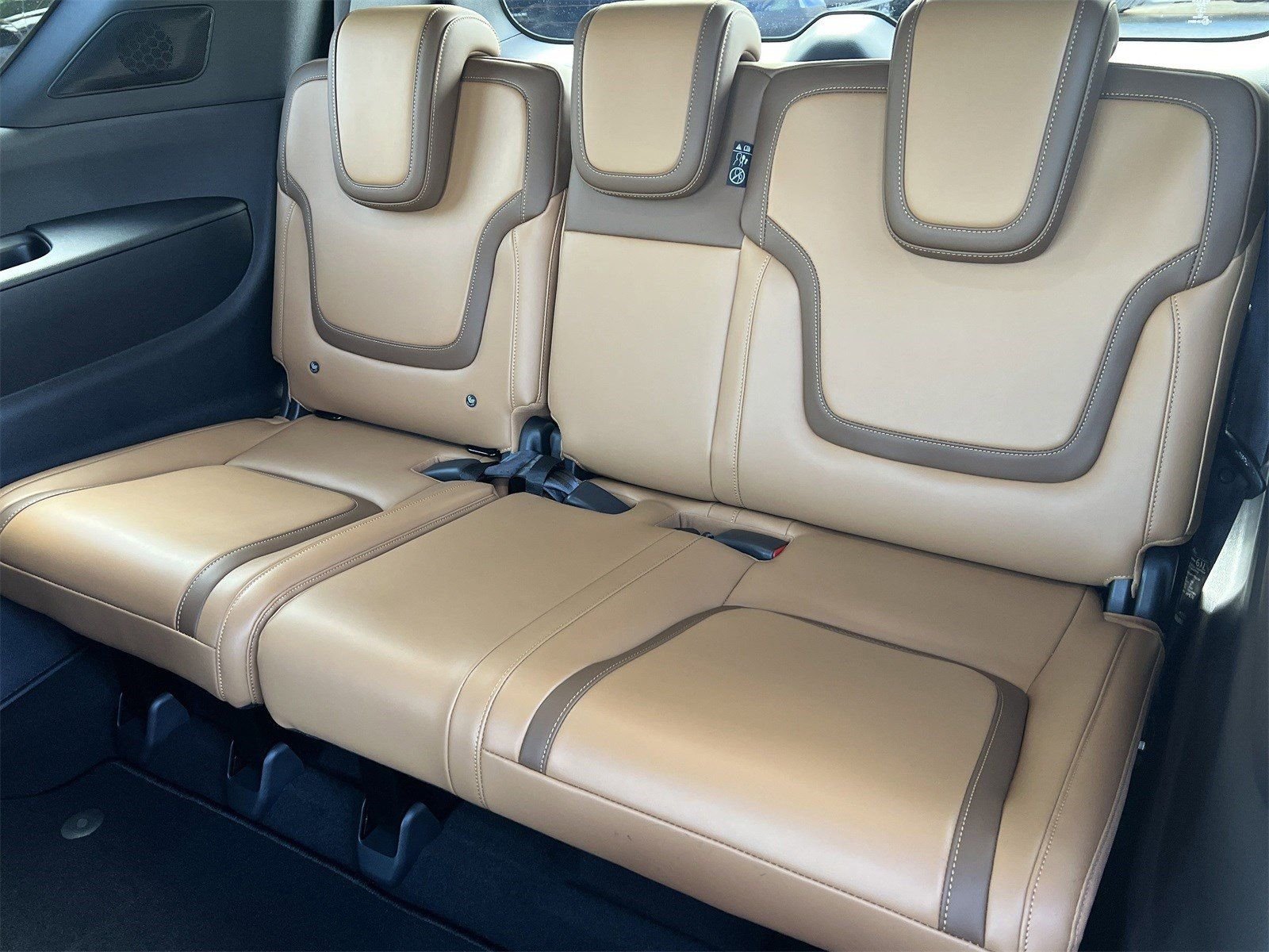 2025 Nissan Armada SL - Photo 25