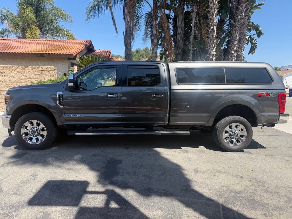 Used 2018 Gray Ford Lariat image 8
