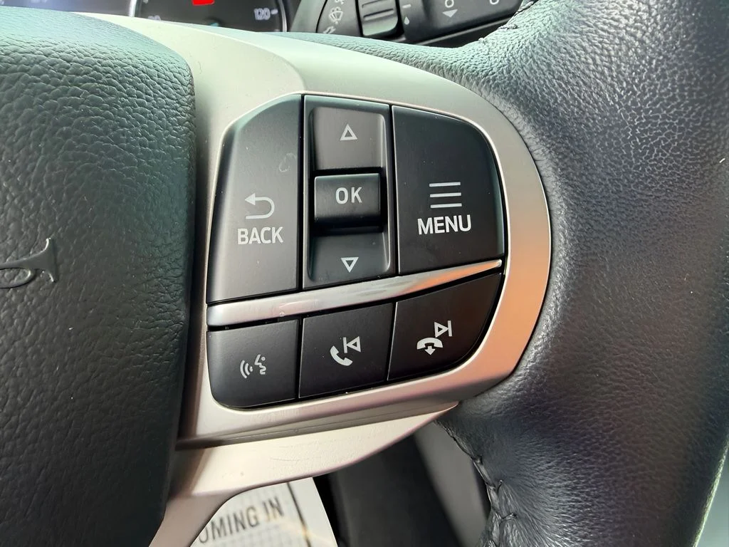 Used 2023 White Ford XLT image 28