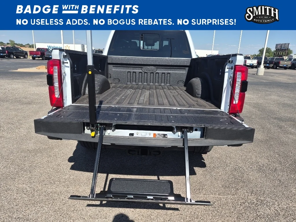 New 2026 Oxford White Ford F-250® Lariat® image 27