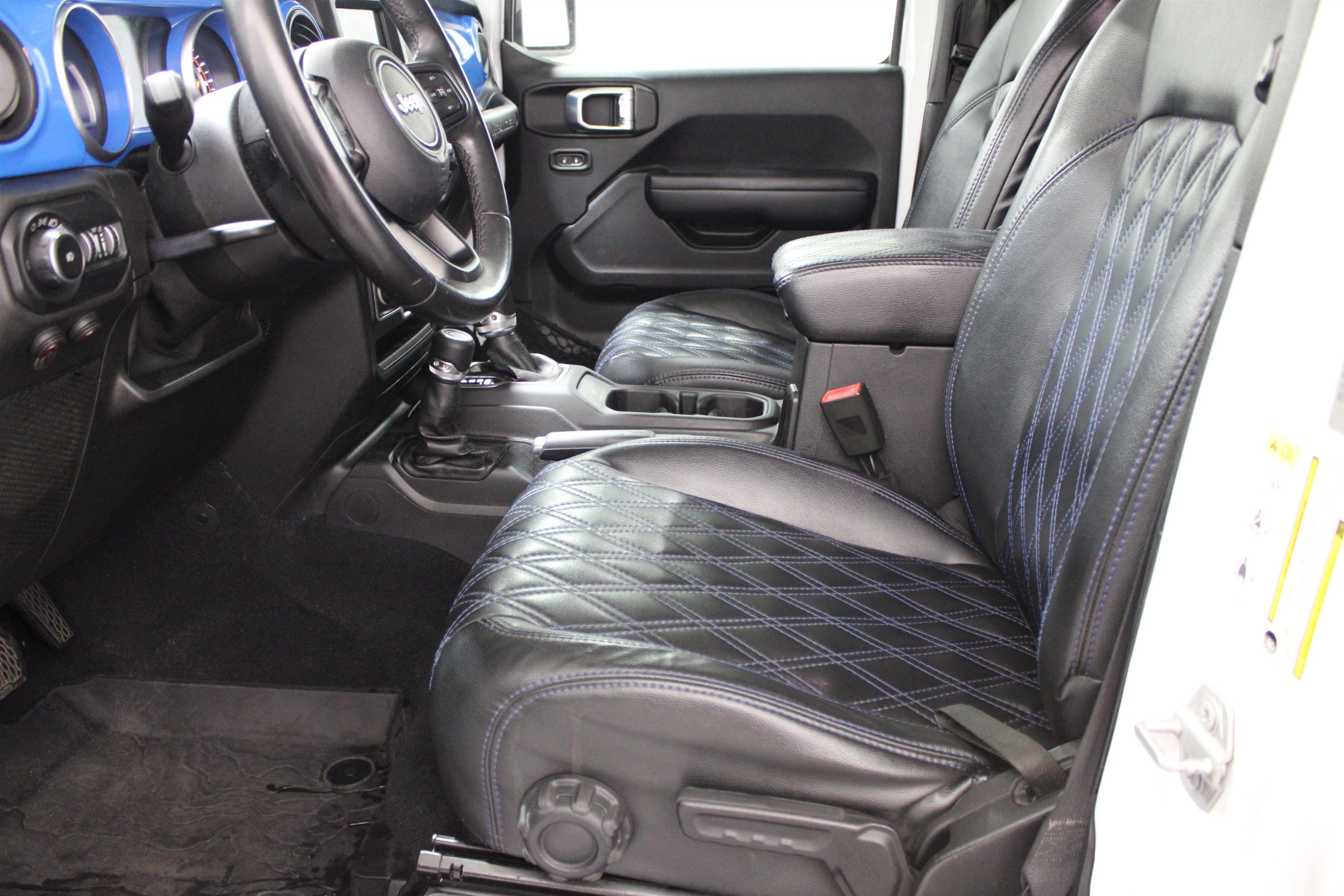 Used 2018 Bright White Clearcoat Jeep Sport S 4x4 image 4