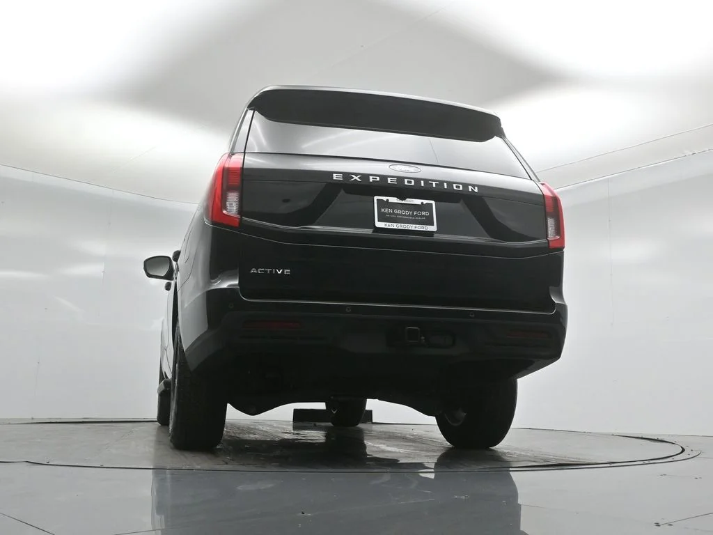 New 2026 Black Ford Active image 48