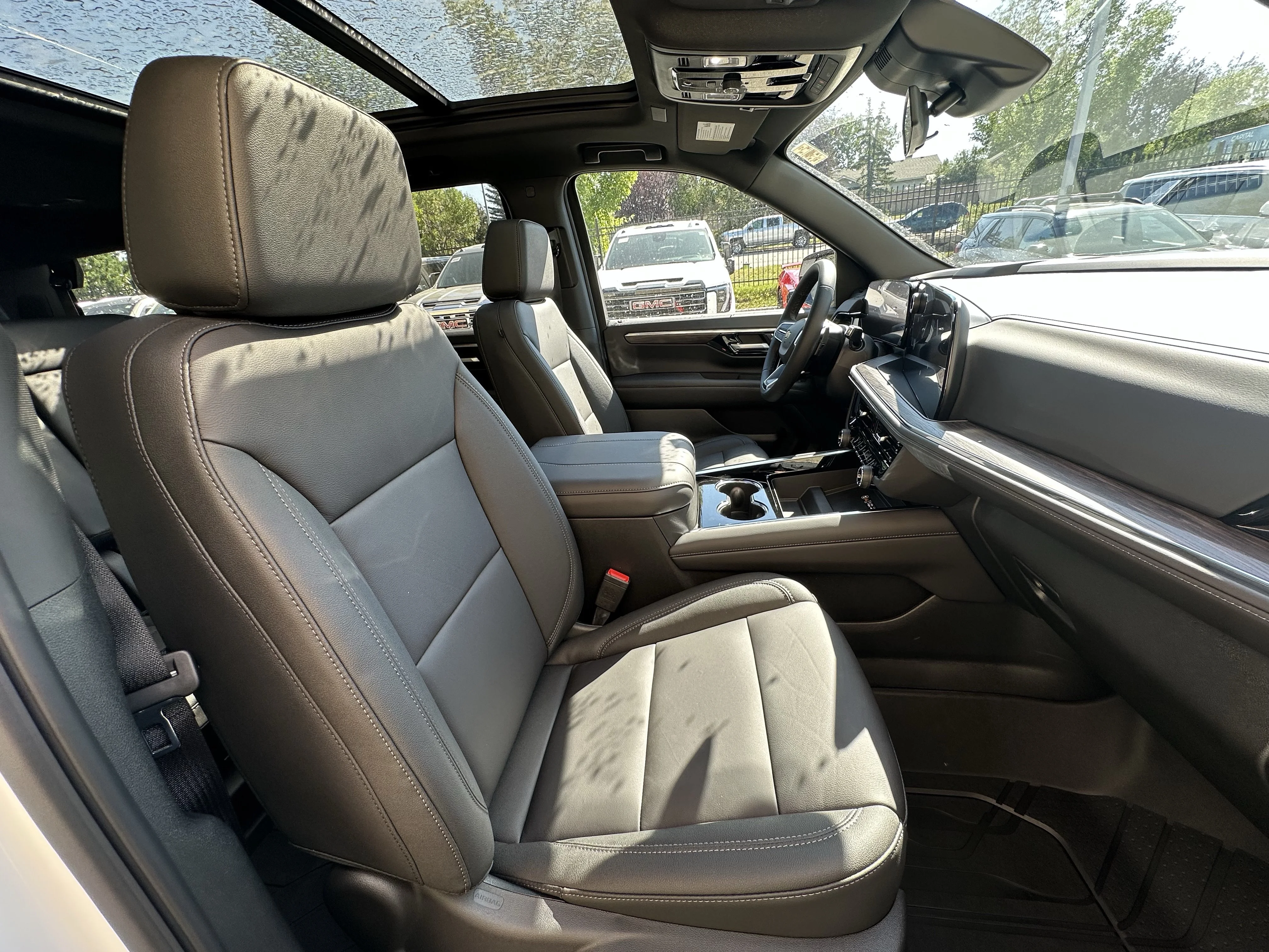 New 2026 Summit White Chevrolet LT image 19