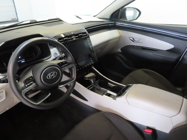 Used 2024 White Pearl Hyundai SEL image 4