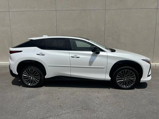 Used 2024 Eminent White Pearl Lexus 300e Luxury image 5