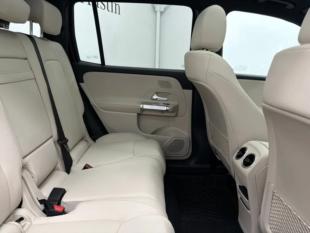 New 2026 Black Mercedes-Benz GLB 250 image 26