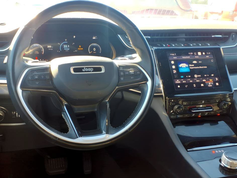 Used 2021 Bright White Clearcoat Jeep Altitude image 12