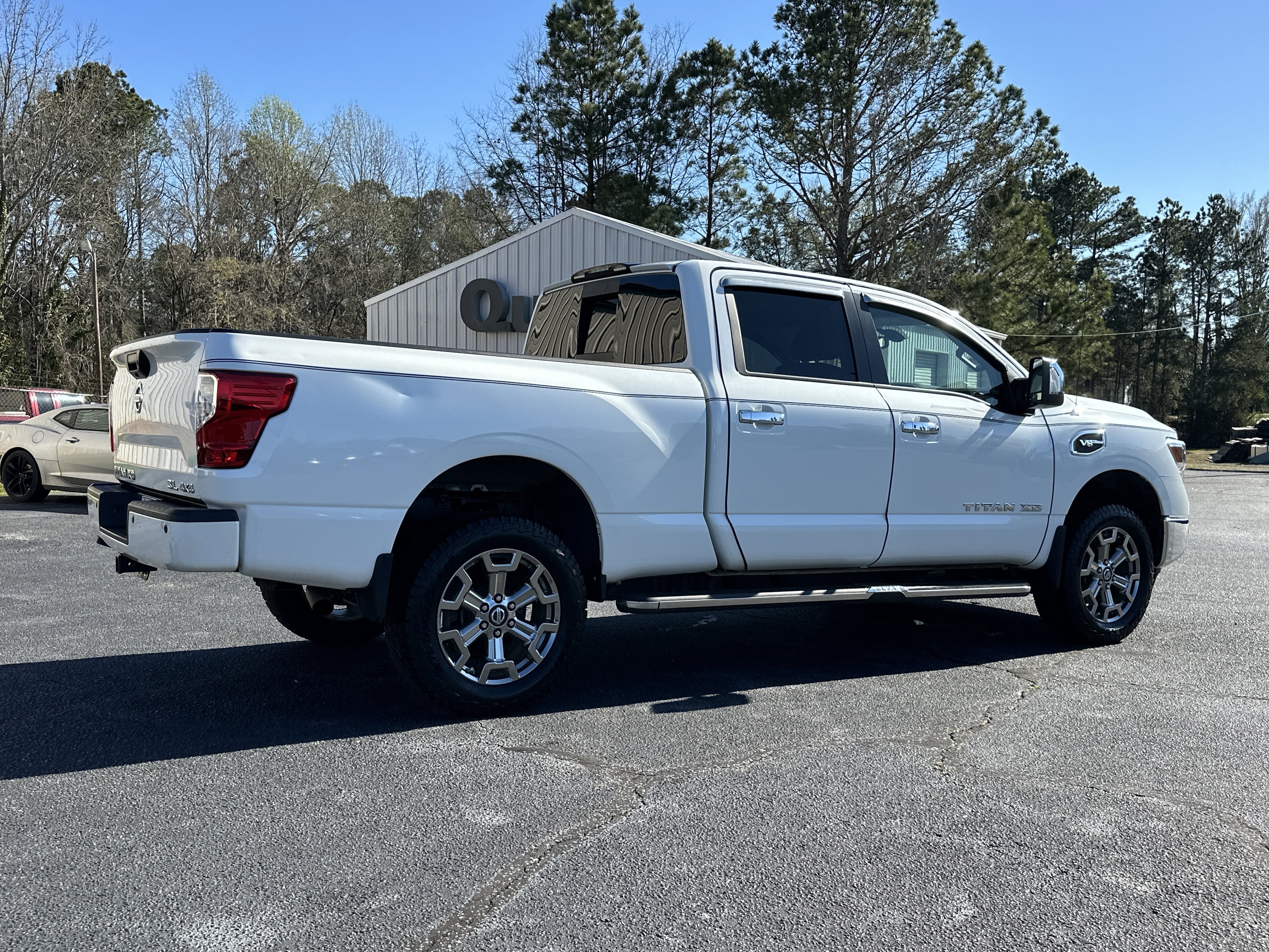 Used 2018 Pearl White Nissan SL image 8