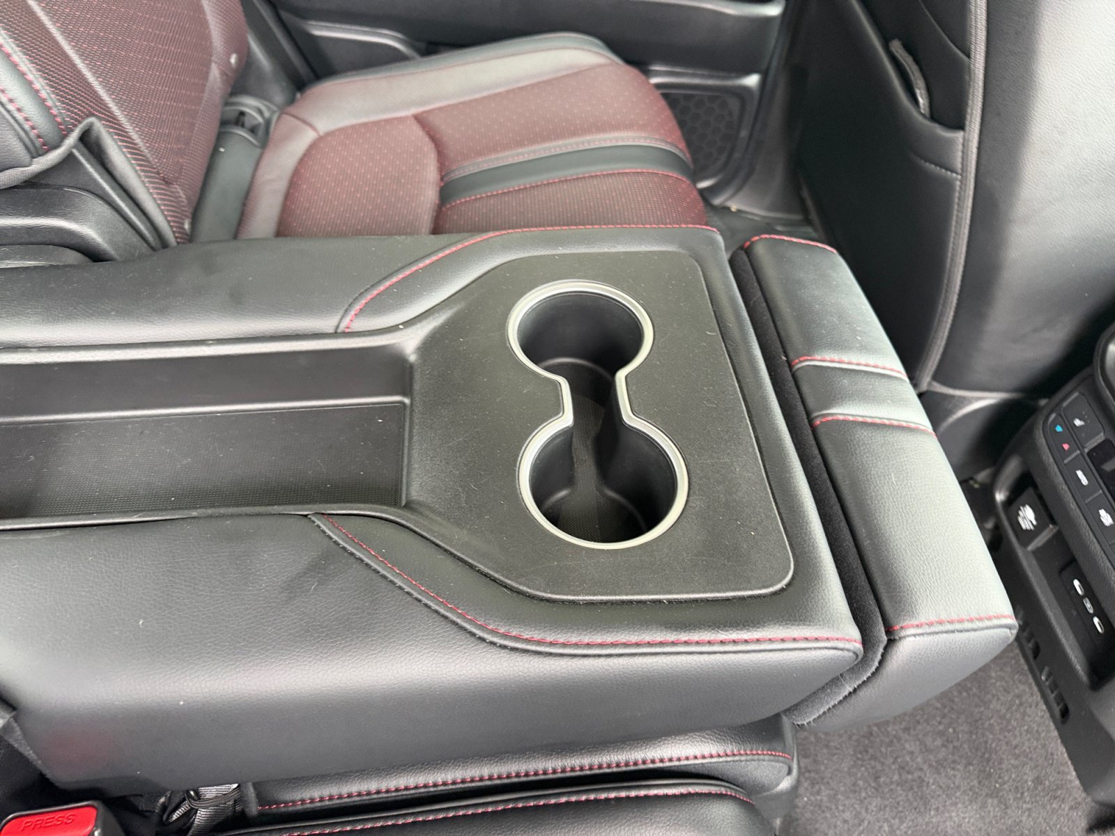 2025 Honda Pilot Black Edition - Photo 36