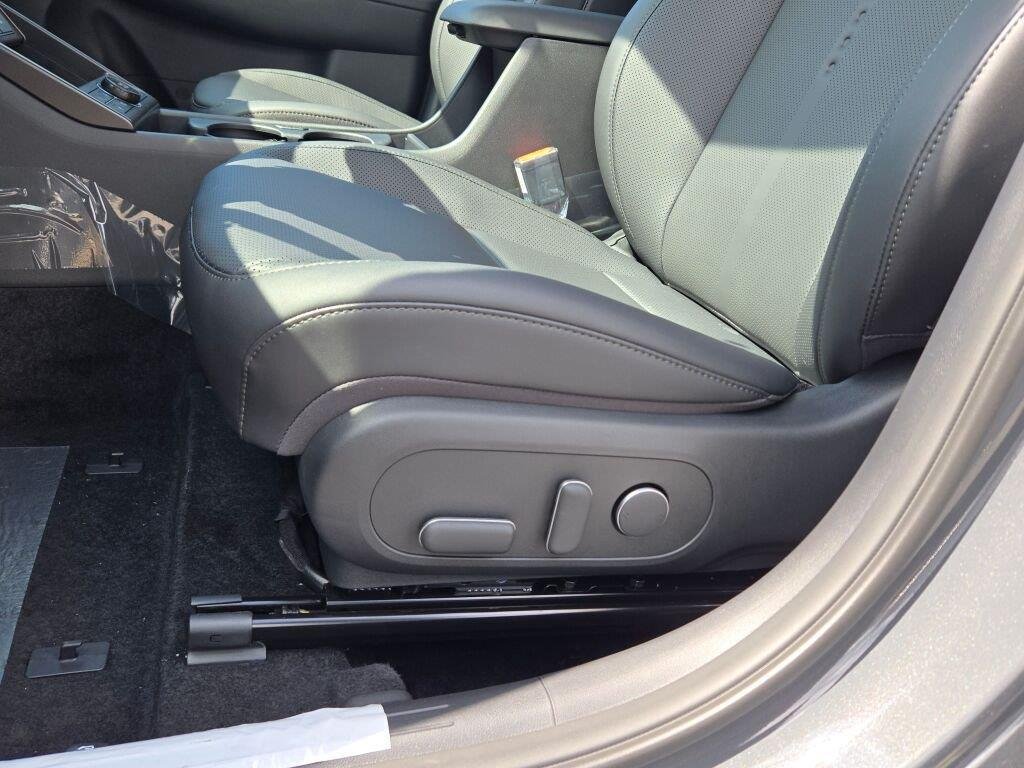 2026 Hyundai Kona Limited - Photo 24