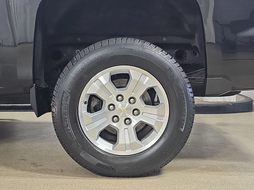 Used 2016 Black Chevrolet LT image 37