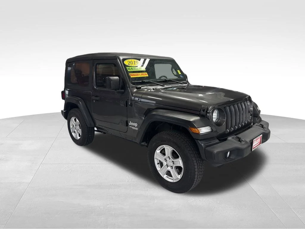 Used 2019 Gray Jeep Sport S image 11