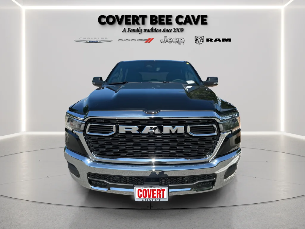 New 2026 Diamond Black Crystal Pearl-Coat Exterior Paint RAM Big Horn/Lone Star image 5
