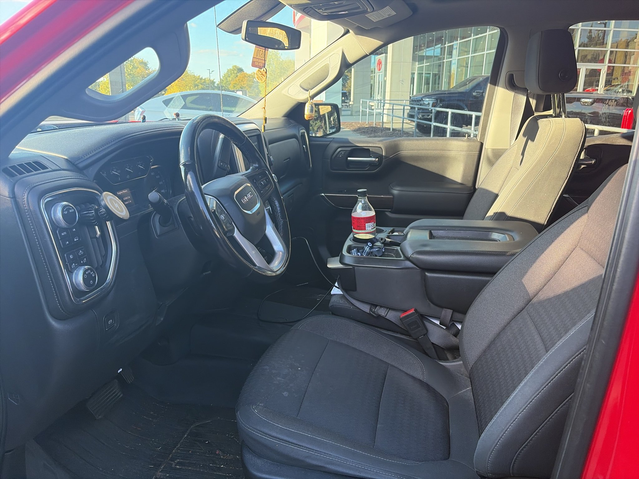 Used 2020 CARDINAL RED GMC Elevation image 2