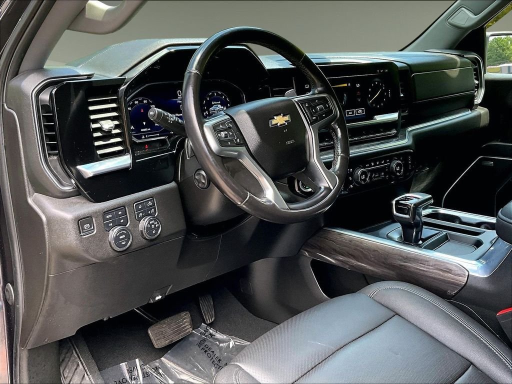 Used 2022 Gray Chevrolet LTZ image 13