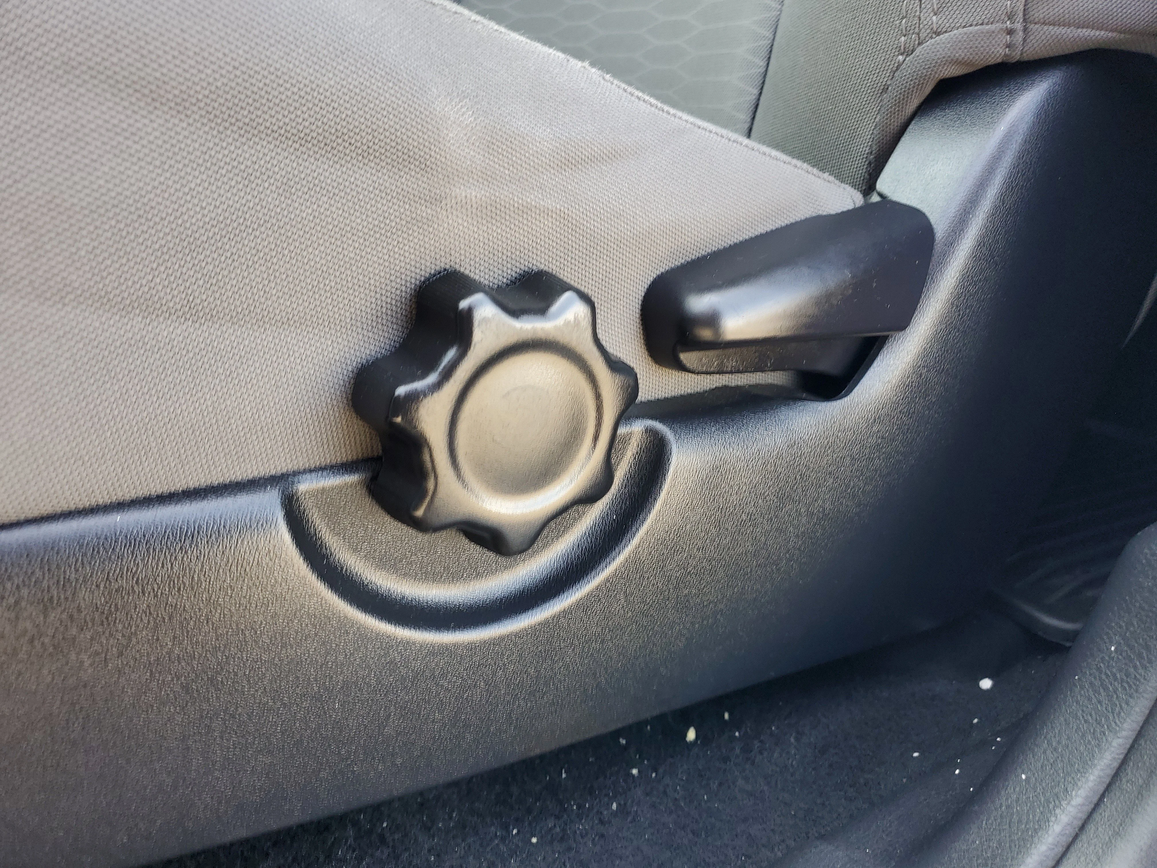 Certified Used 2019 White Toyota SR image 14