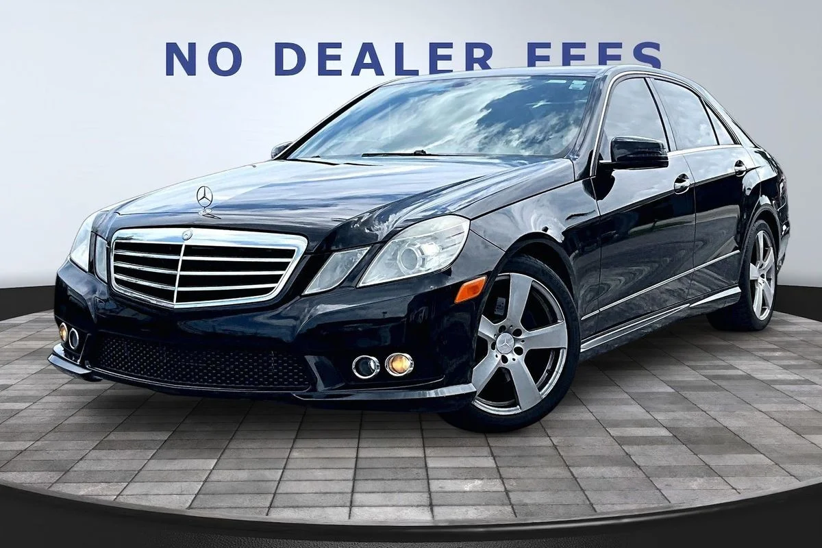 Used 2010 Black Mercedes-Benz  image 1