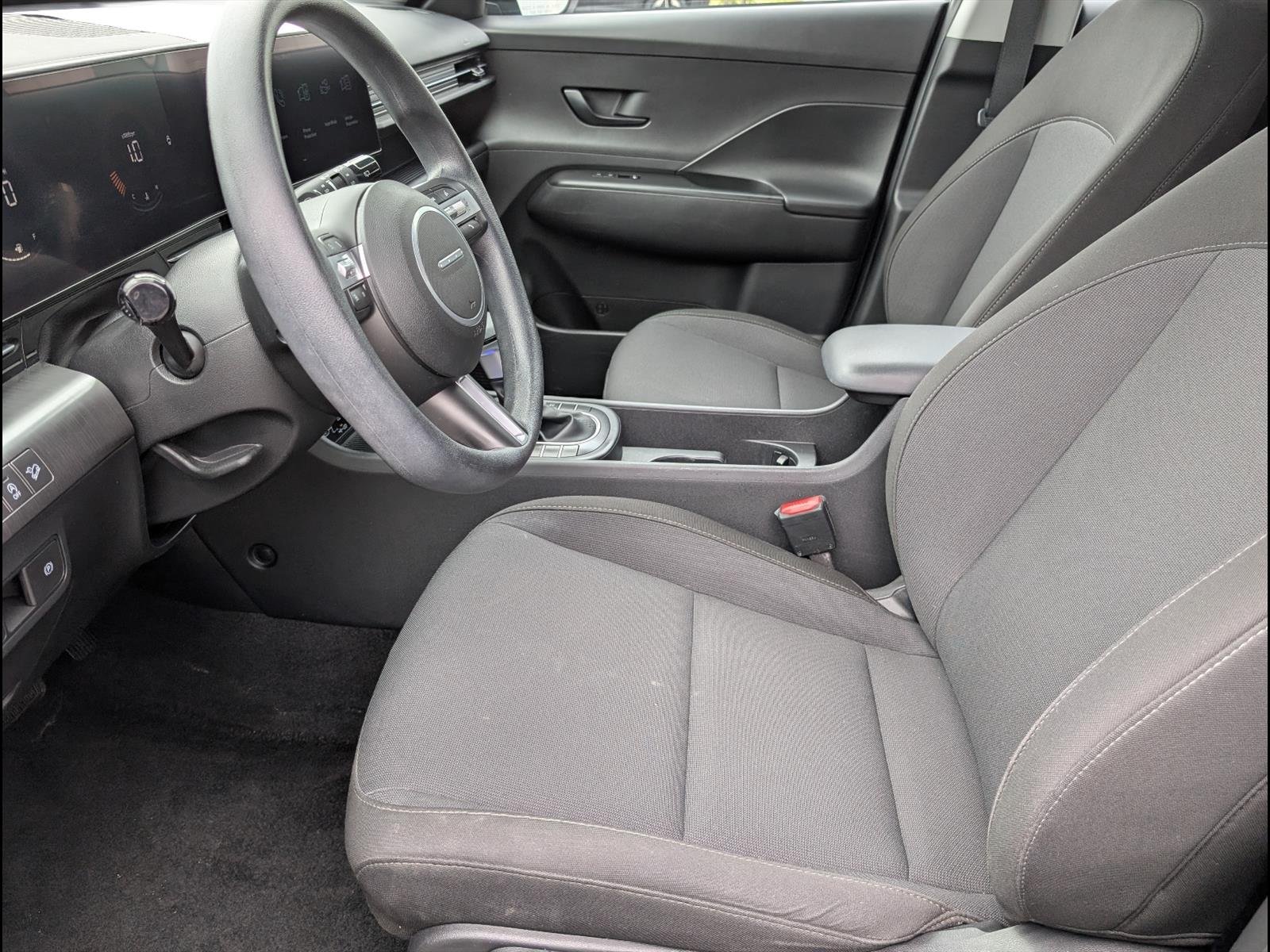 2024 Hyundai Kona SE - Photo 10