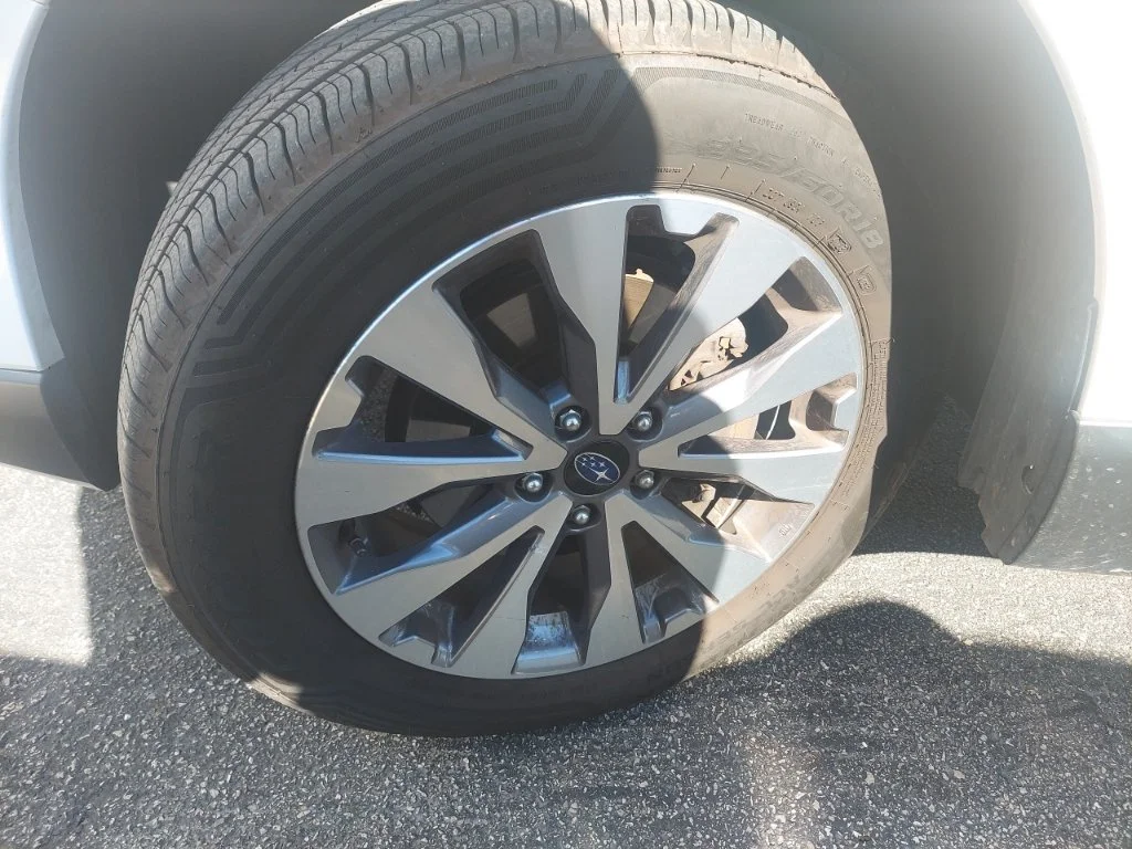 Used 2019 White Subaru 2.5i image 3