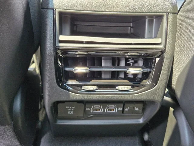 Used 2025 Silver Jeep Limited image 15