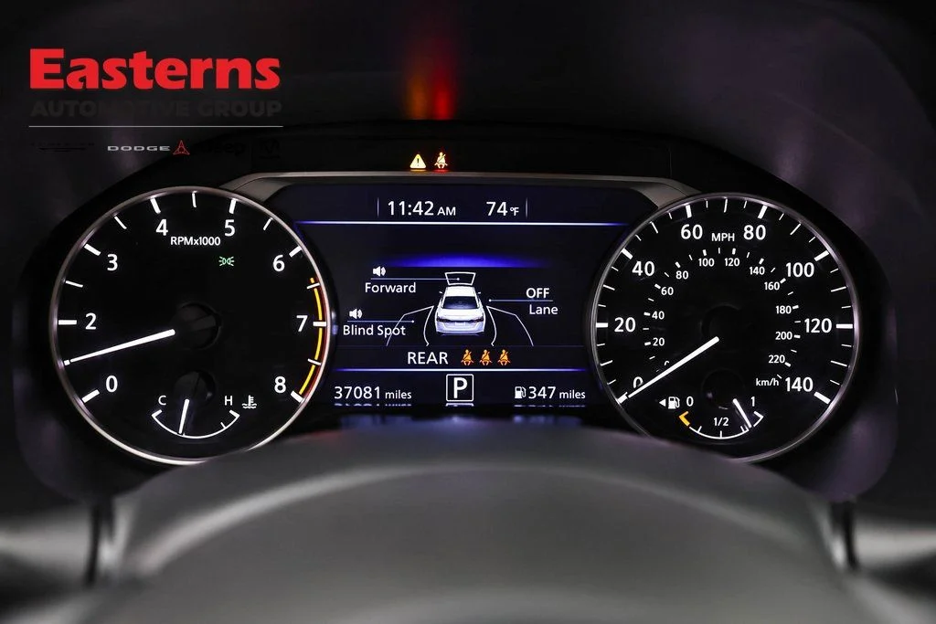 Used 2025 Black Nissan 2.5 SV image 15