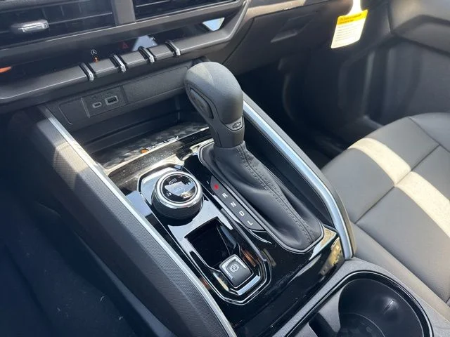 New 2026 White Chevrolet Trail Boss image 22