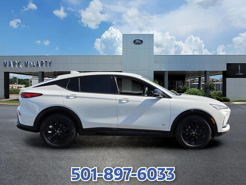Used 2025 Summit White BUICK FWD 4DR SPORT TOURING image 6