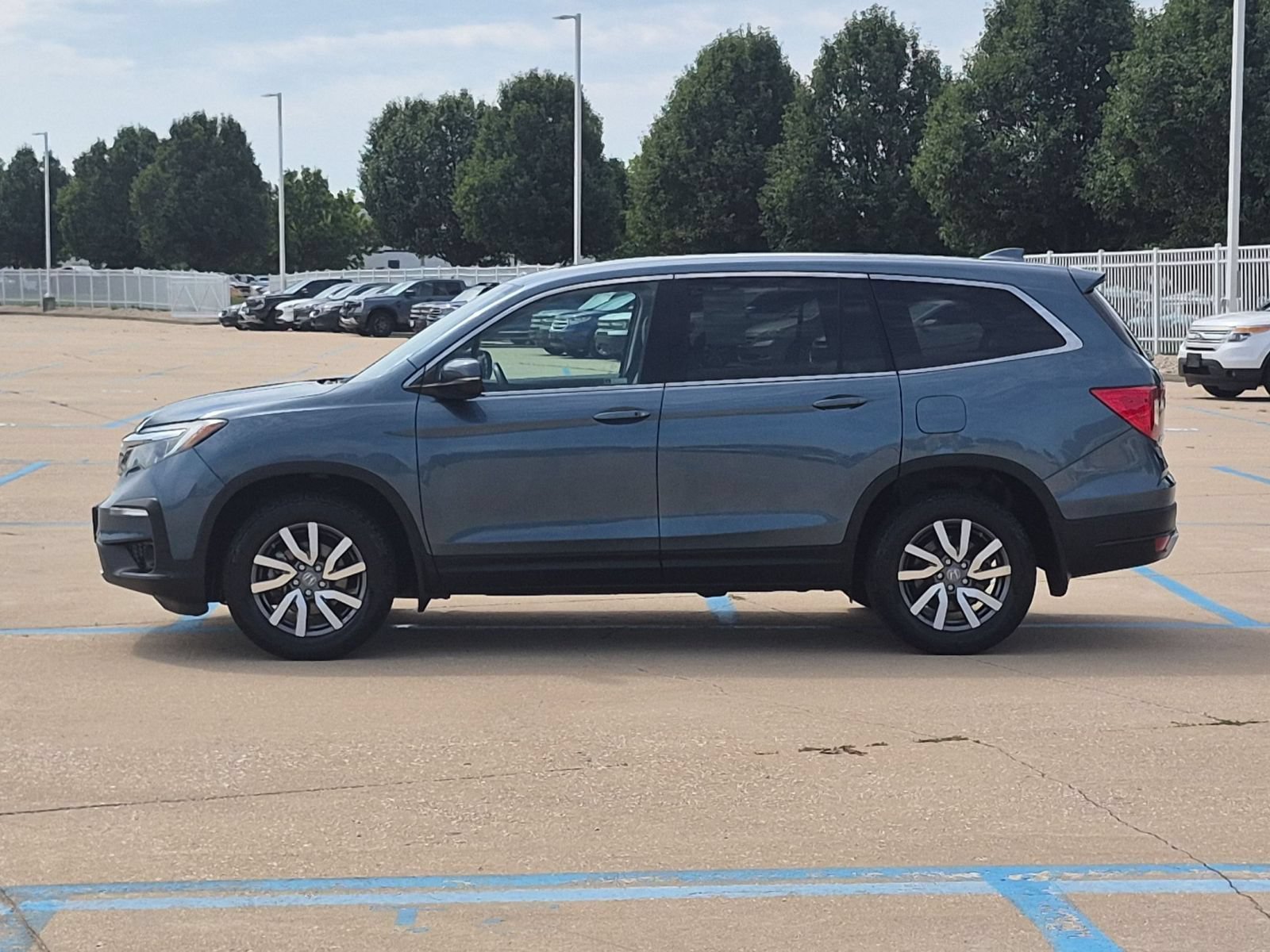 2021 Honda Pilot EX-L - Photo 9