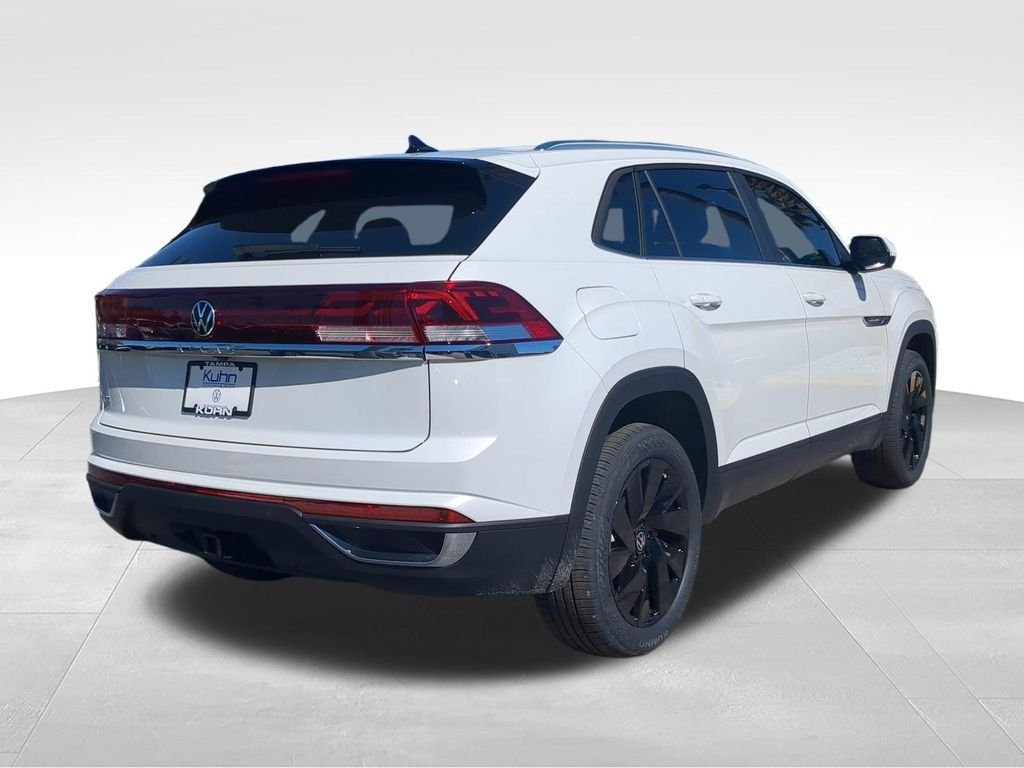 New 2026 White/off-white Volkswagen 2.0T SE w/Technology image 4