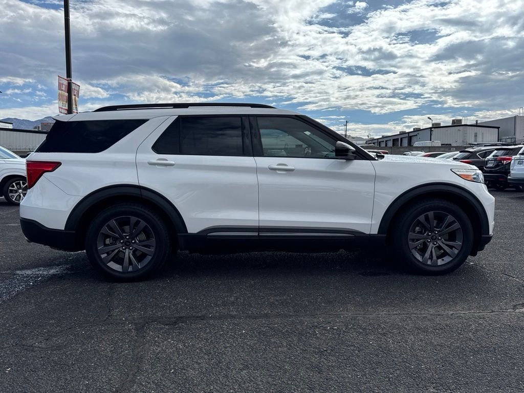 Used 2022 White Ford XLT image 9