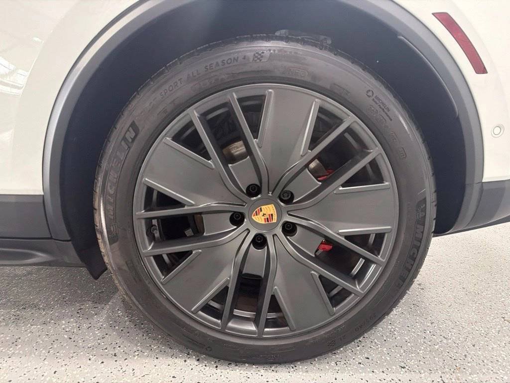 2026 Porsche Macan GTS - Photo 12