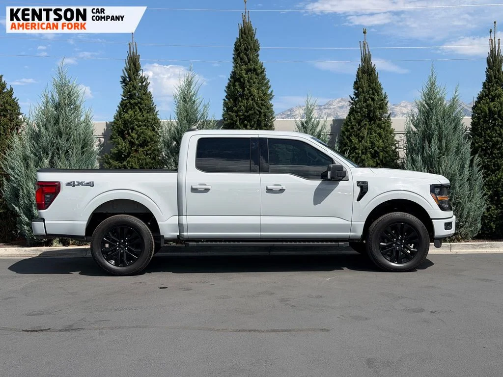 Used 2024 White Ford XLT image 9