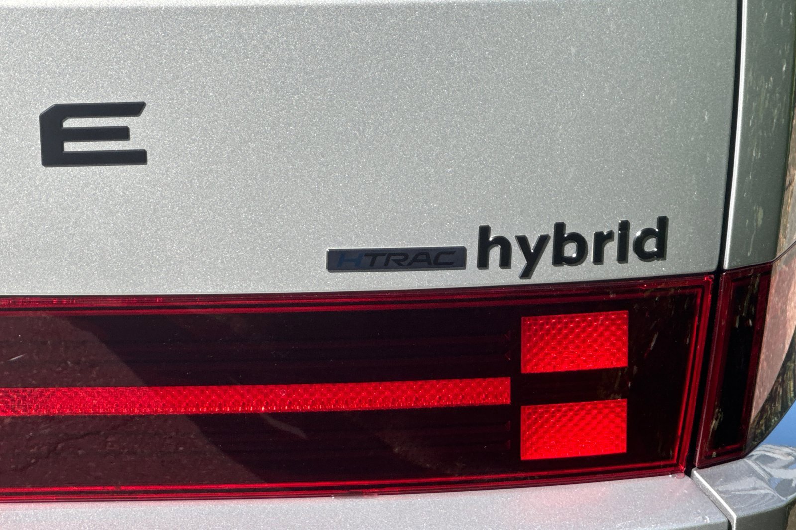 New 2026 Shimmering Silver Hyundai Calligraphy image 27