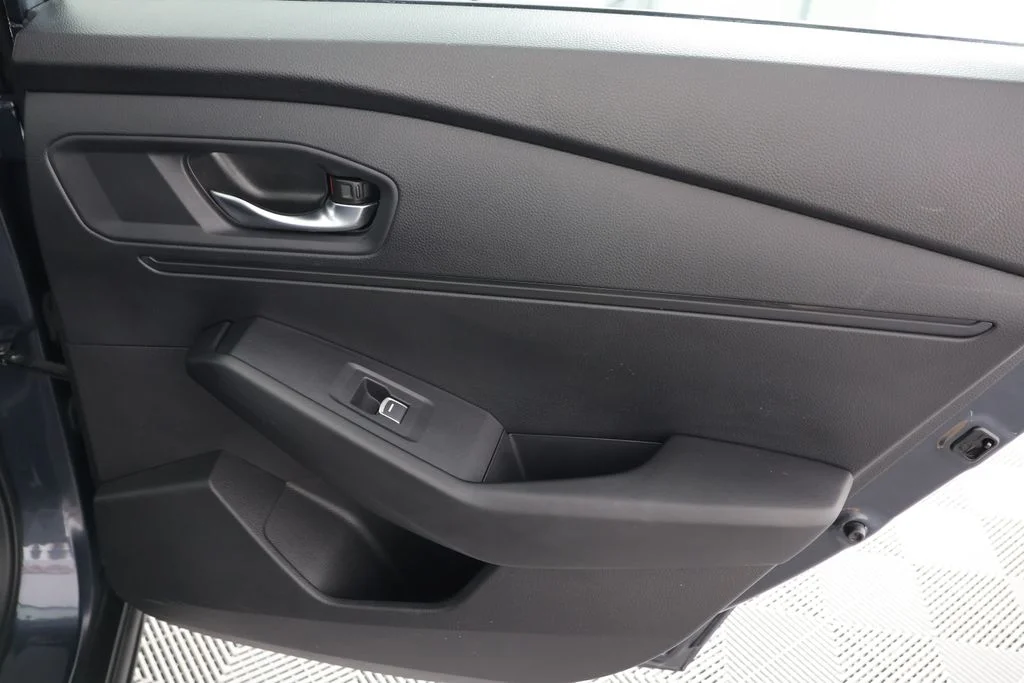 Used 2024  Honda EX image 27