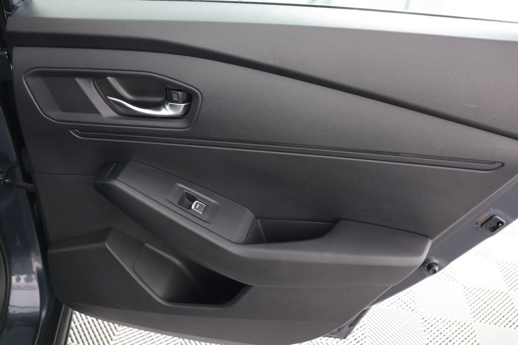 Used 2024  Honda EX image 27