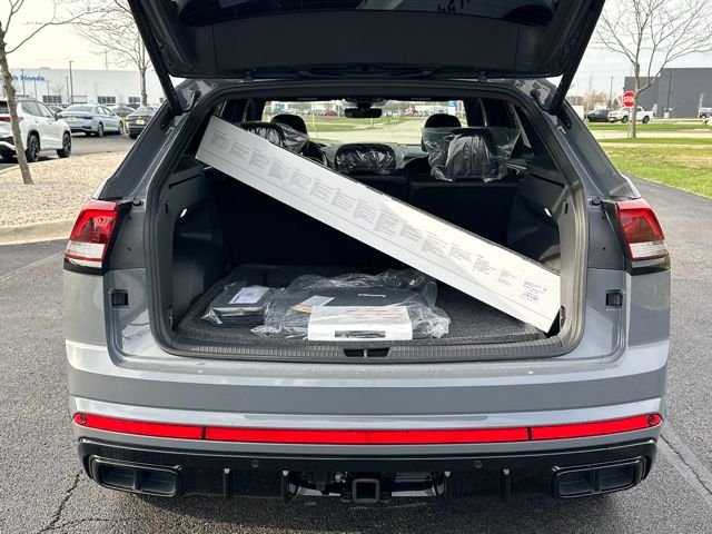New 2026 Pure Gray Volkswagen 2.0T SEL R-Line Black image 18