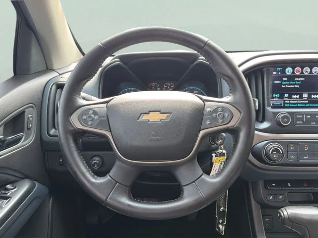 Used 2018 Black Chevrolet Z71 image 8