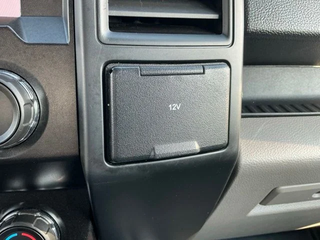 Used 2019 Blue Metallic Ford XL image 39