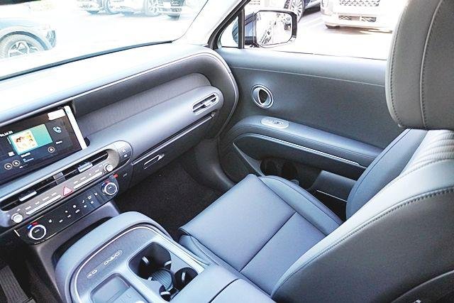 New 2026 Black Hyundai SEL FWD image 26