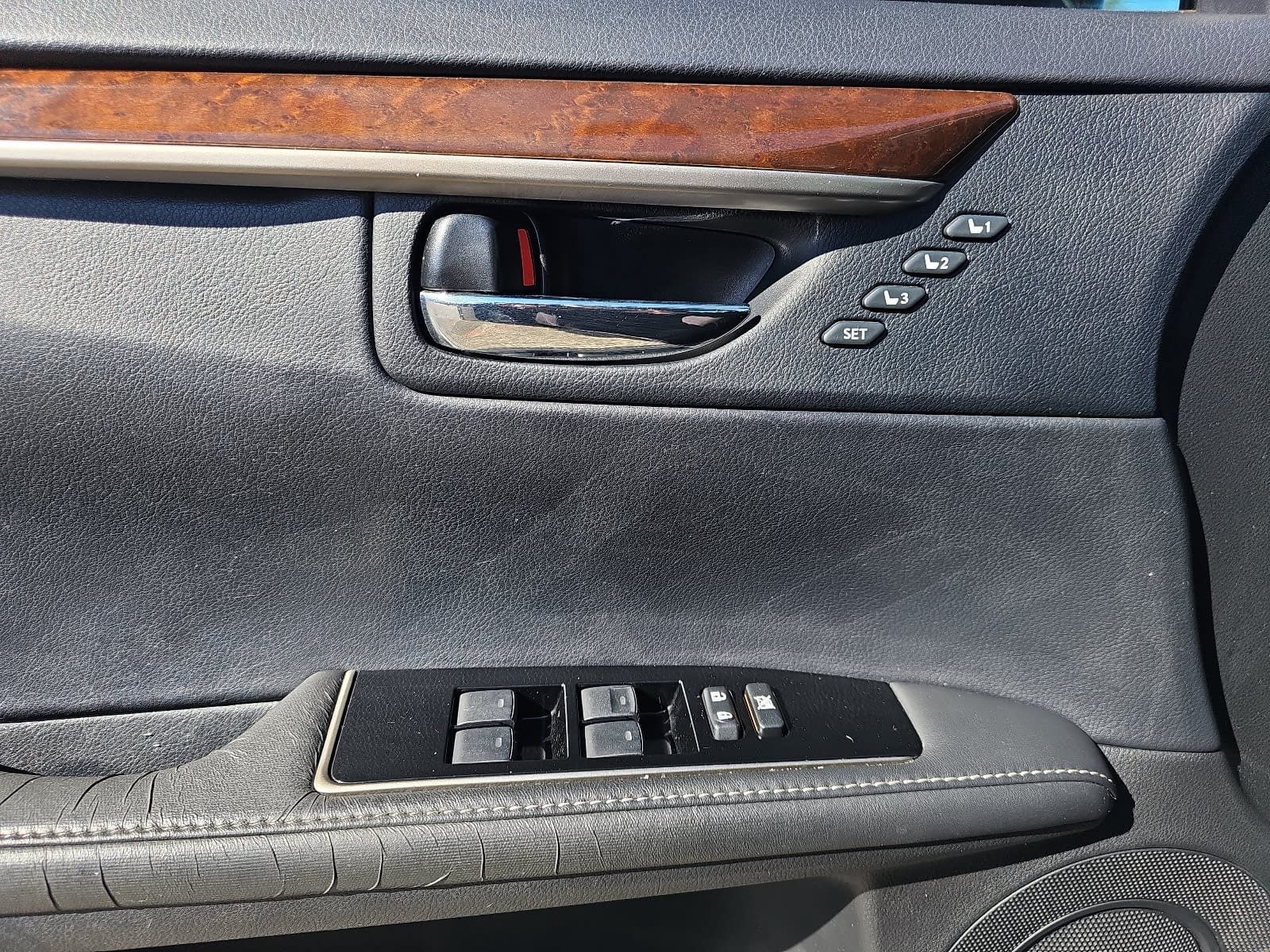Used 2016 Black Lexus 350 image 26