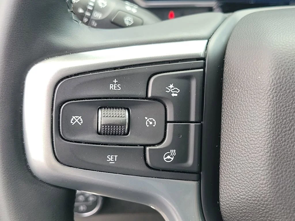 Used 2026 Black Chevrolet LT image 28