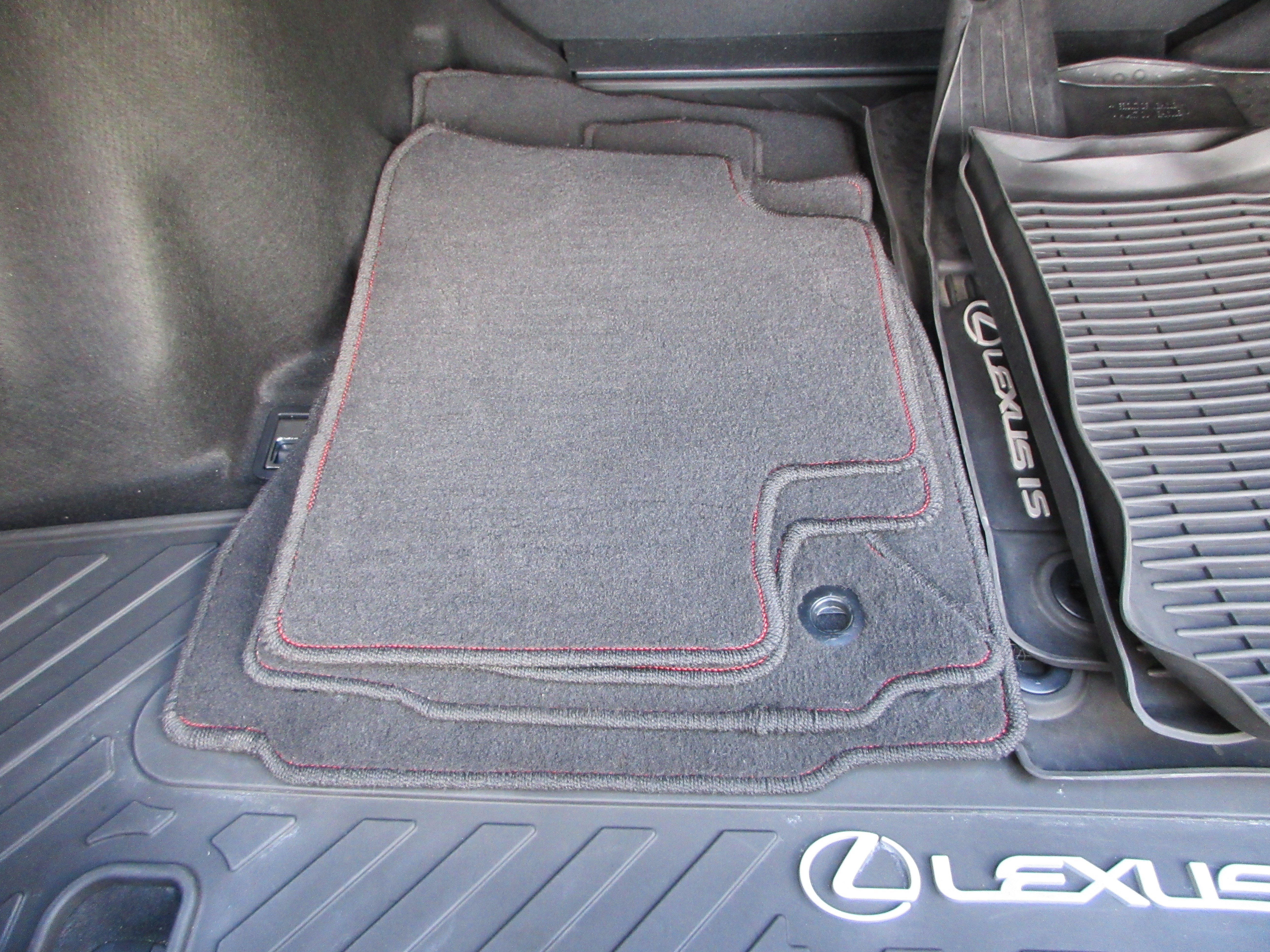 2024 Lexus IS 350 F SPORT - Photo 55