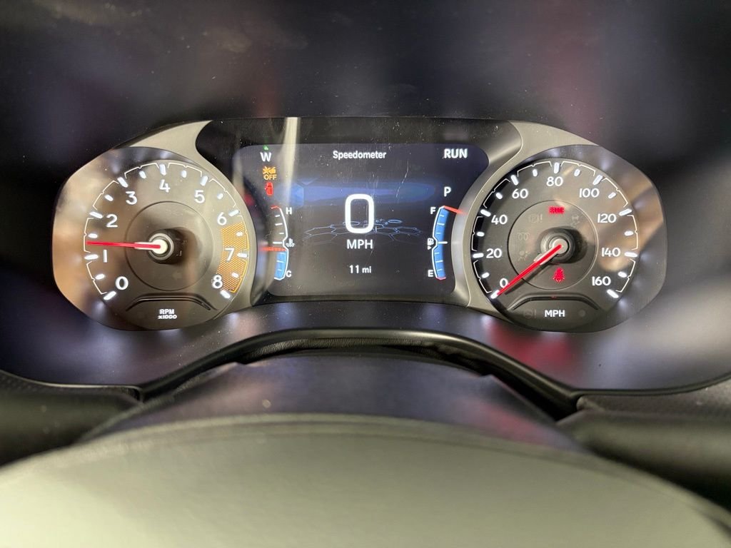New 2026 Hydro Blue Pearlcoat Jeep Latitude image 22