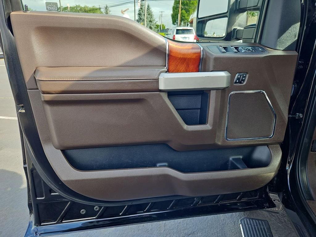 Used 2022 Black Ford King Ranch image 10