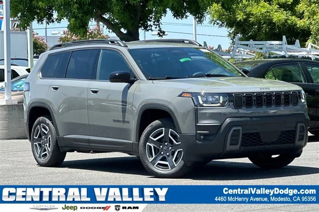 2026 Jeep Cherokee Limited HEV 4X4's photo