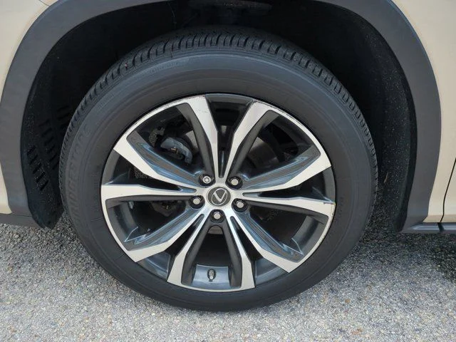 Used 2019 Beige Lexus 350 image 10