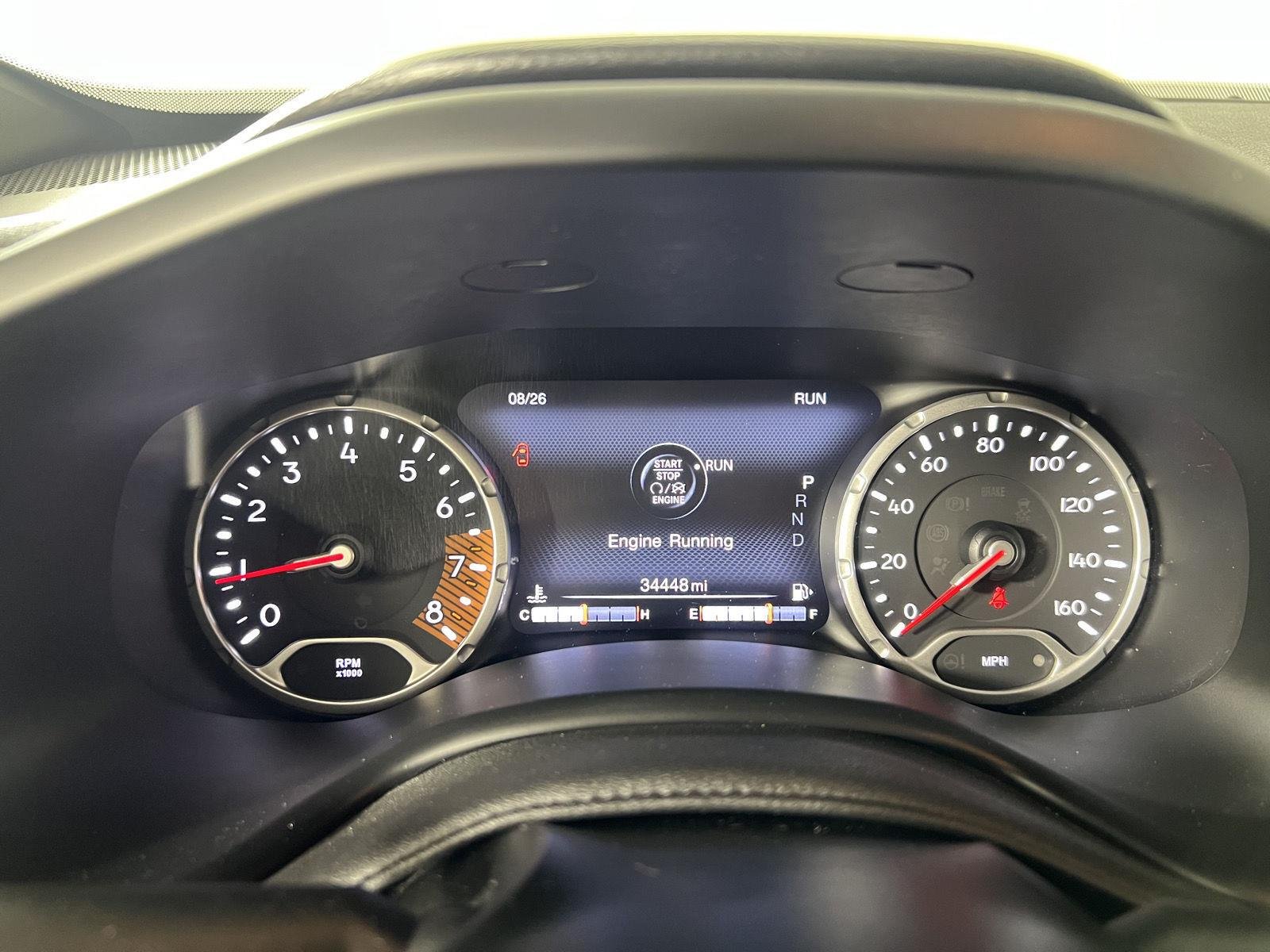 Used 2022 Black Clearcoat Jeep Latitude image 13