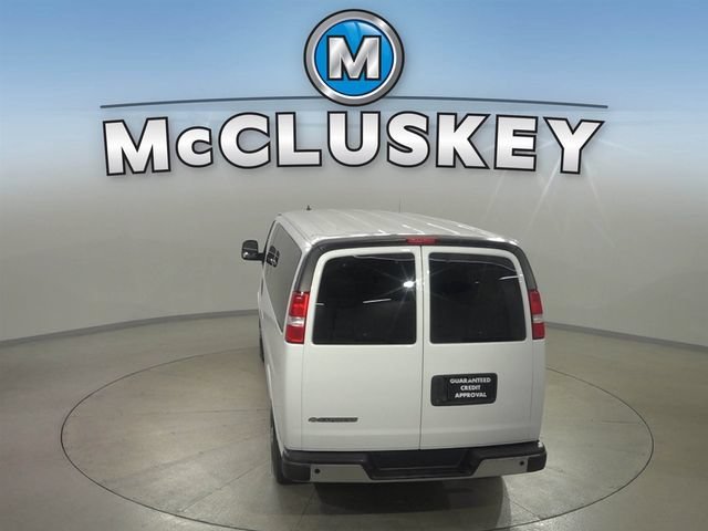 2025 Chevrolet Express Passenger LT - Photo 23